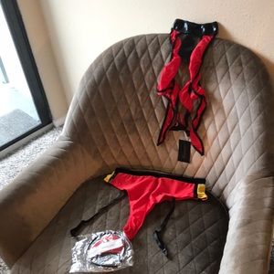 New Burning Desire 3 piece size S/M sexy FIRM